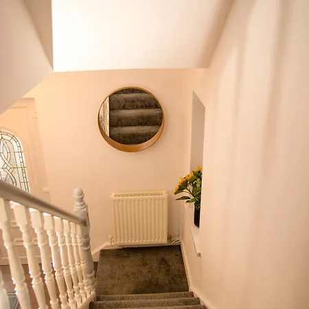 House Hundy Apartment Manchester Exterior photo